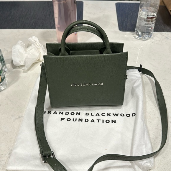 Brandon Blackwood Handbags - NWOT BRANDON BLACKWOOD Foundation mimi handbag